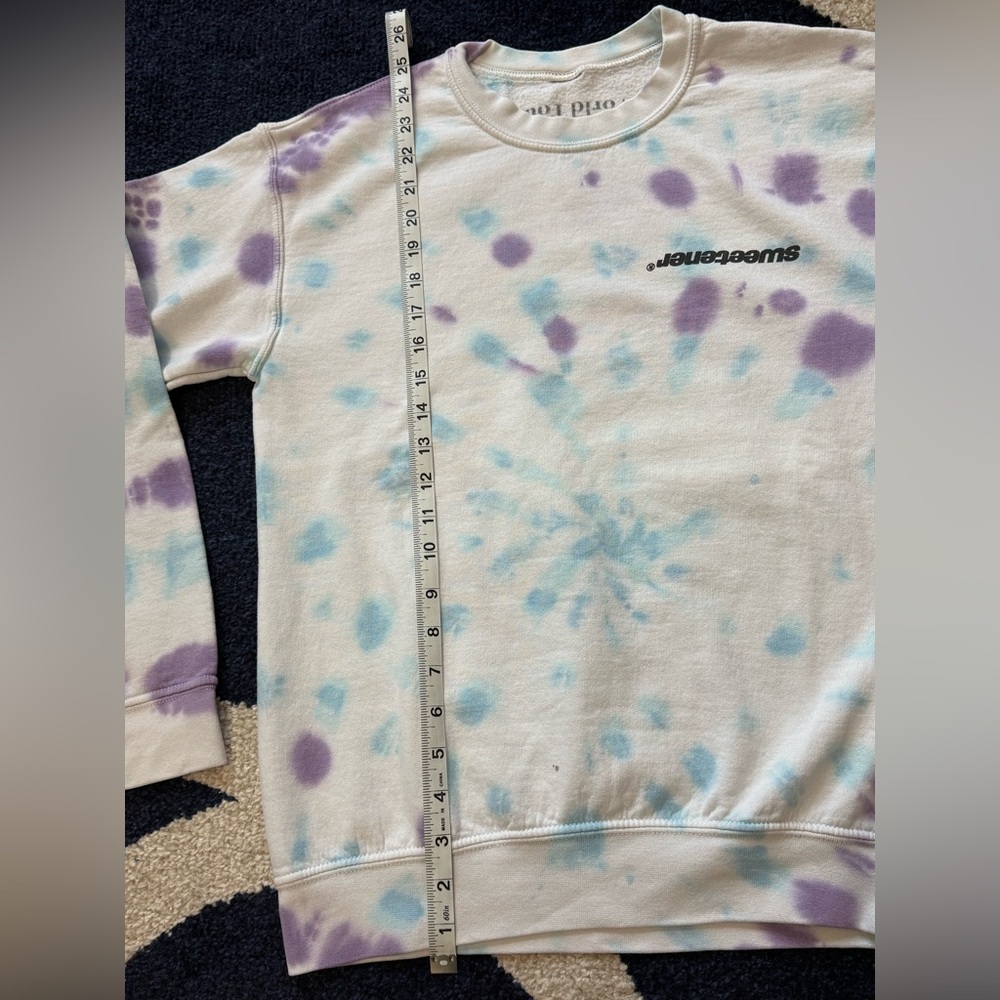 Ariana Grande Sweetener Crewneck - Picture 9 of 9